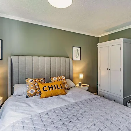 2 Bed In Oc-87092 *